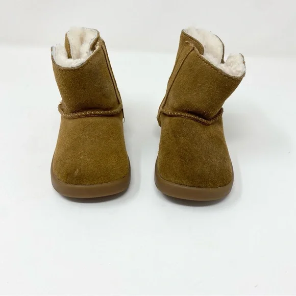 UGG Chestnut Boots Toddler Kids Size - Picture 2 of 7